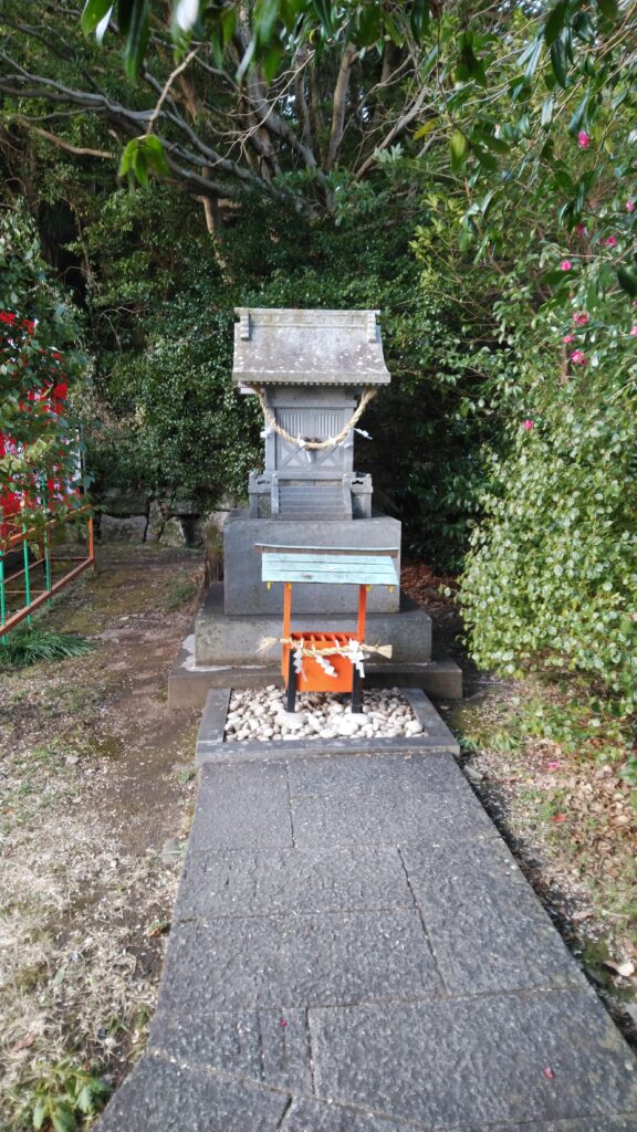 「阿須賀神社」境内の徐福の墓