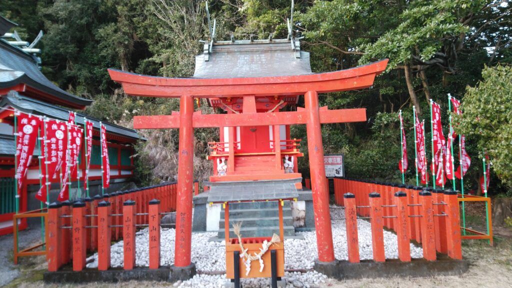 「阿須賀神社」境内の稲荷神社