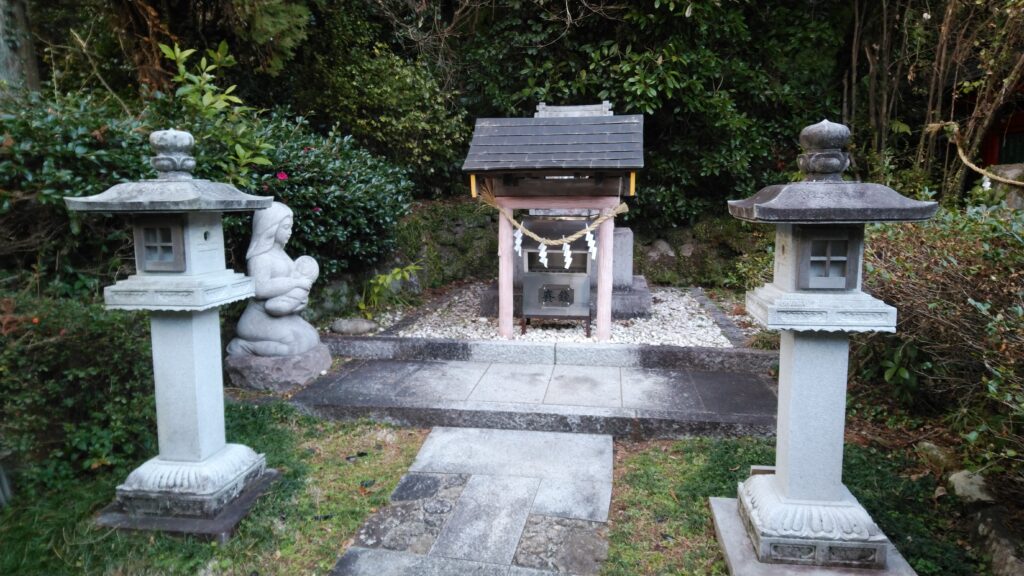 「阿須賀神社」の子安之社